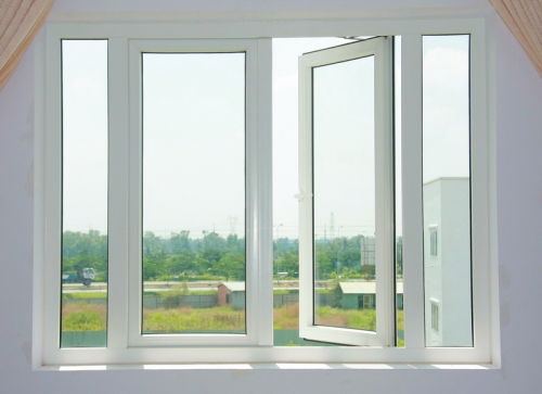 Cửa nhôm 2 cánh màu trắng sang trọng Cửa nhôm 2 cánh màu trắng sang trọng