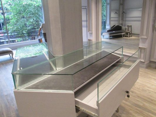 Tủ kính trưng bày điện thoại hoặc trang sức Tủ kính trưng bày điện thoại hoặc trang sức